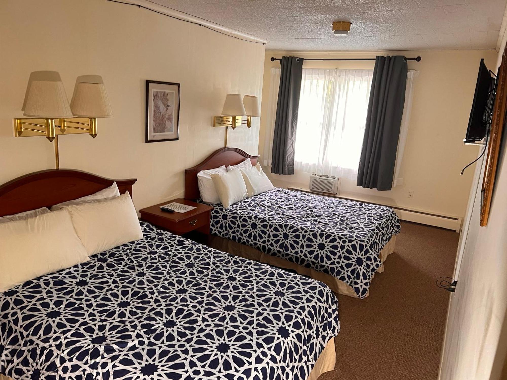 Ledge Rock At Whiteface Hotel Wilmington Bagian luar foto