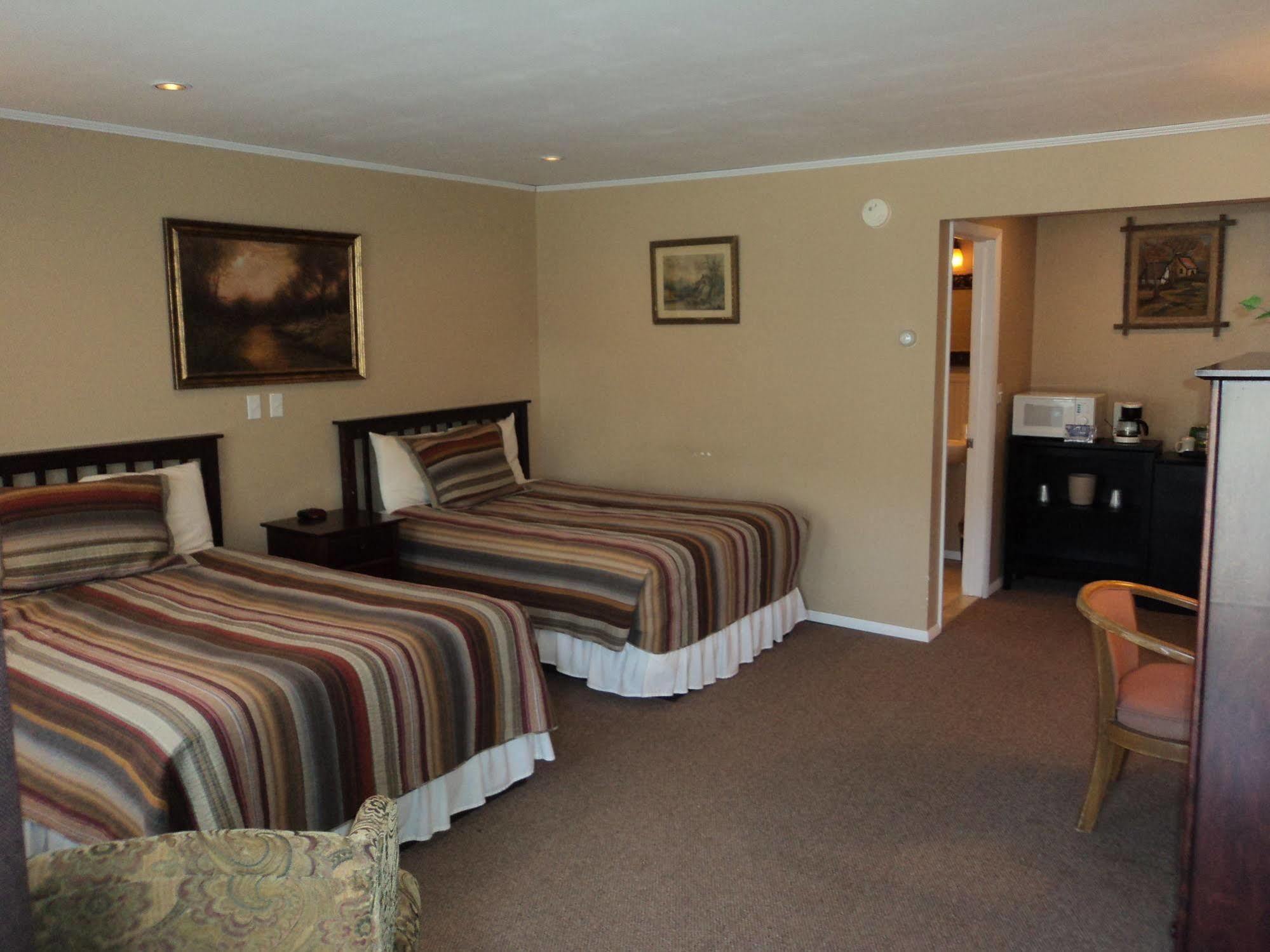 Ledge Rock At Whiteface Hotel Wilmington Bagian luar foto